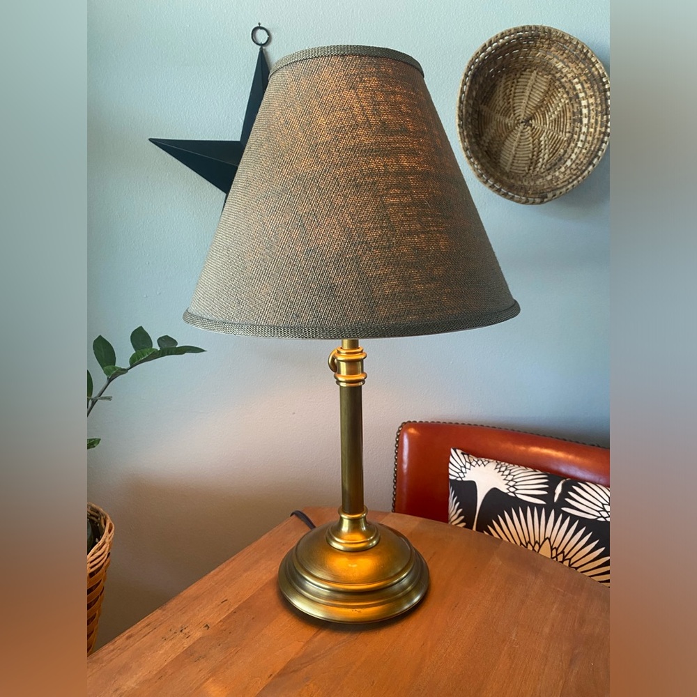 Brass Table Lamp with Tan Shade Unbranded Extendable! 22”-28” approximately